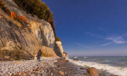 Wandern inmitten unberührter Natur: Die Ostseeinsel Rügen macht es möglich 124