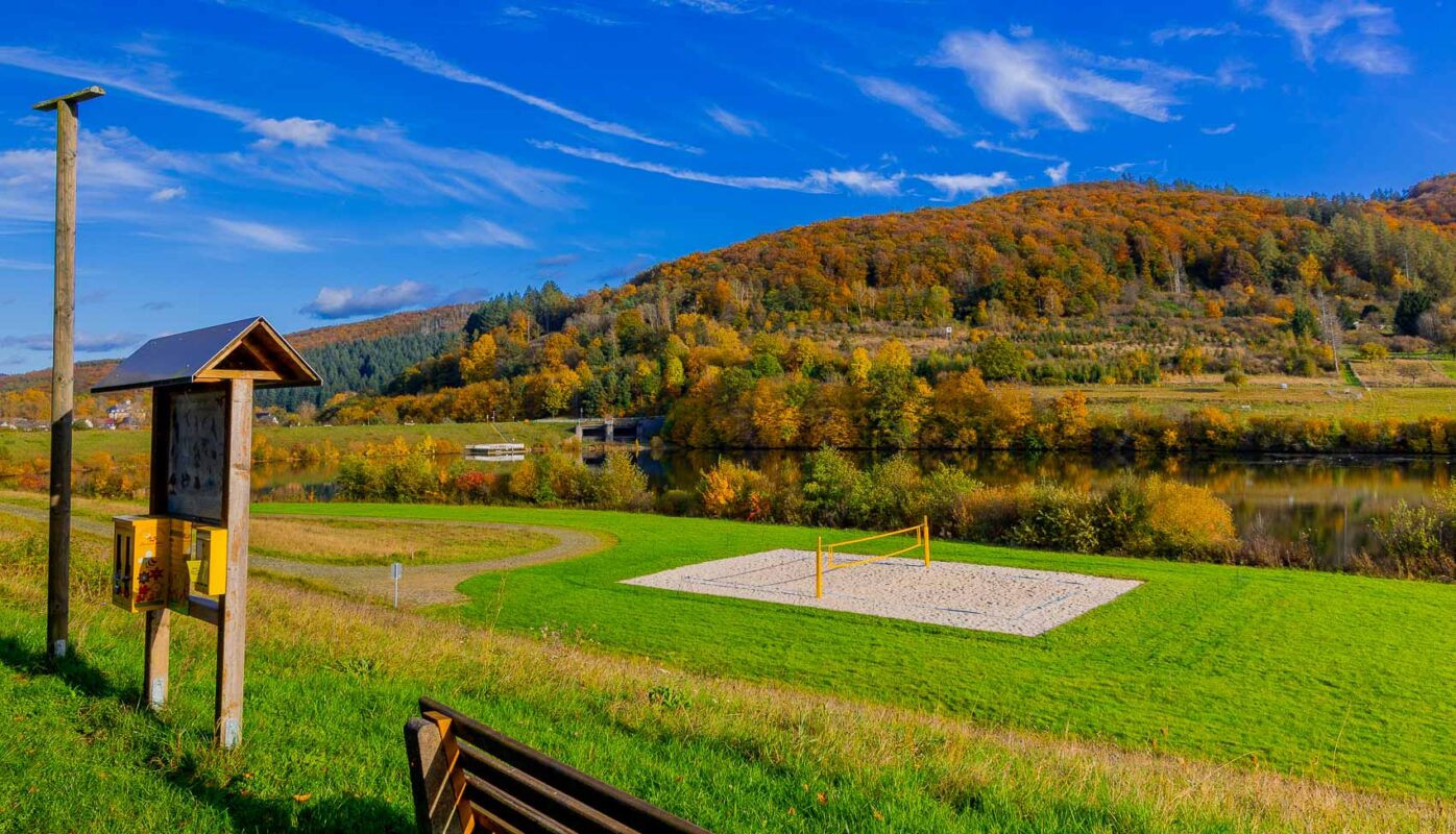 Lahnwanderweg Etappe 3 - Wald, Perf-Stausee und das Schloss Biedenkopf