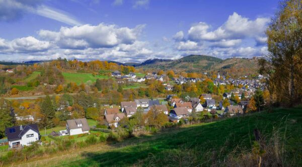 Lahnwanderweg Etappe 2 - Liaison aus Laubwald und Weiher 27 Lahnwanderweg Etappe 2 - Liaison aus Laubwald und Weiher 16