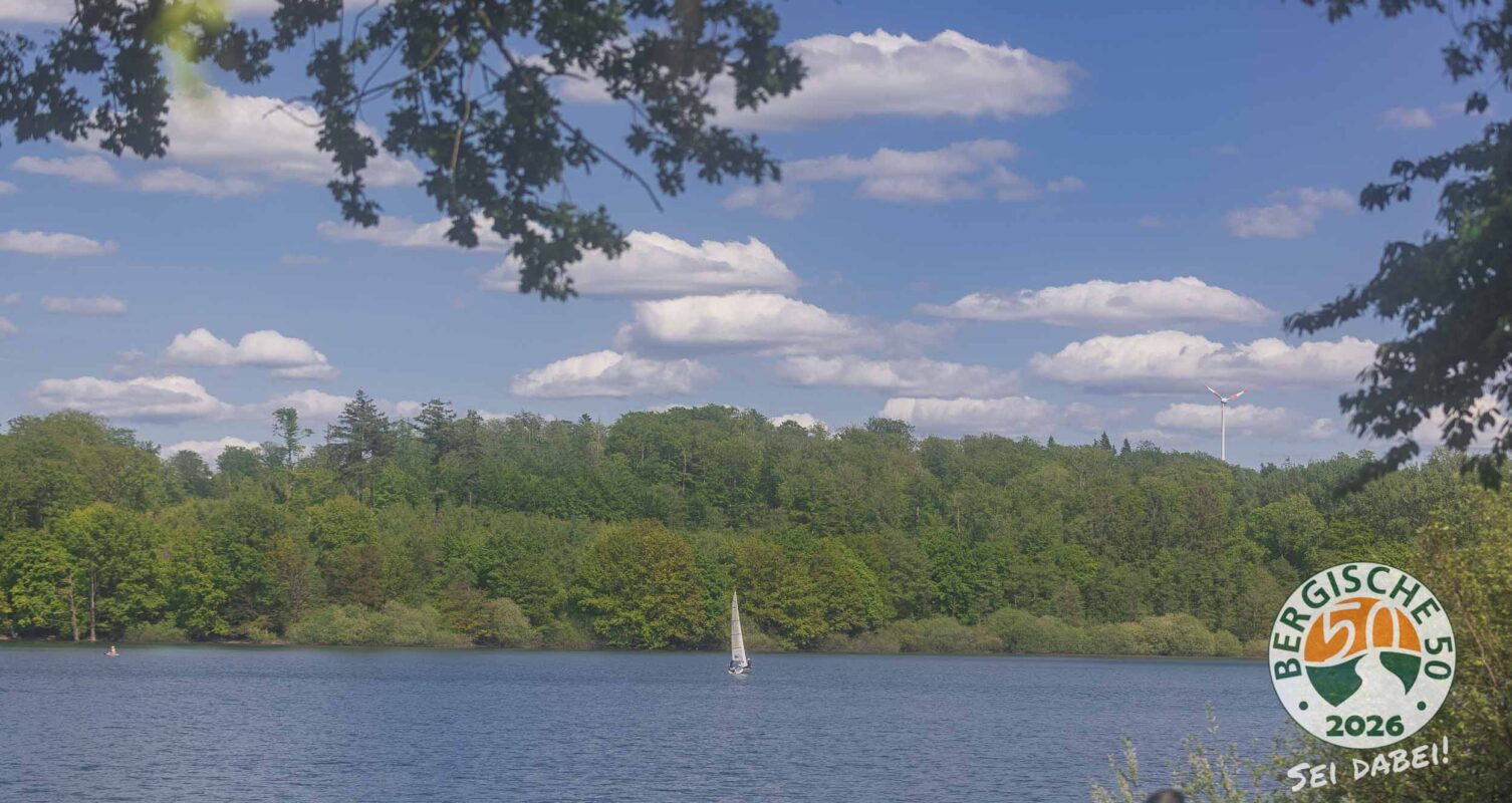 Die 20 schönsten Seen in NRW und ihre Ausflüge 7 Brucher Stausee Boot fahren