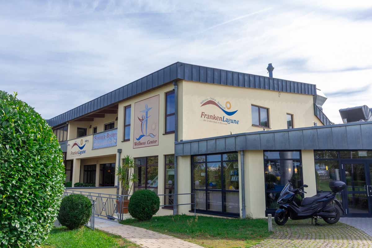 Aktivwellness in Kombination mit der Therme. Perfekte Erholung nach der Wanderung.