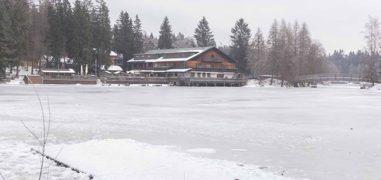 Winter am Ochsenkopf - Der Winter Wandertag 7 Das Fichtelsee Hotel im Winter, perfekt für einen Urlaub oder kulinarischen Abend