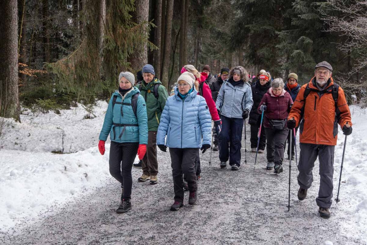 Winter am Ochsenkopf - Der Winter Wandertag 8 Viele Wanderer wollten mit zur winterlichen Fackelwanderung