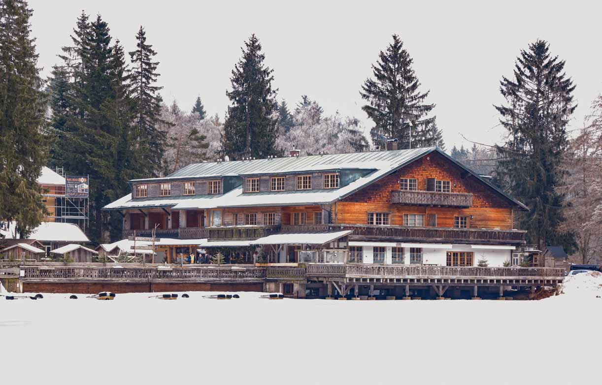 Winter am Ochsenkopf - Der Winter Wandertag 4 Das Hotel am Fichtelsee ist auch im Winter sehr beliebt