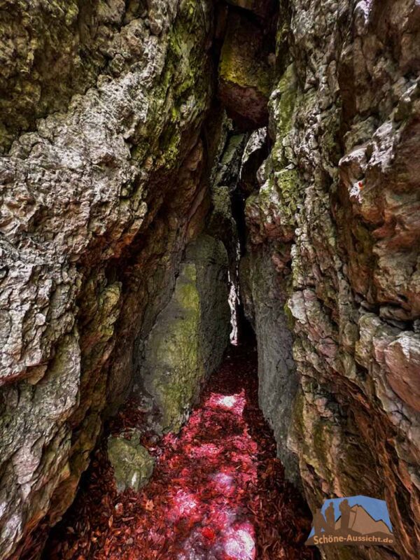 Rundwanderung Schloss Greifenstein und Femehöhle 5 Der Durchgang